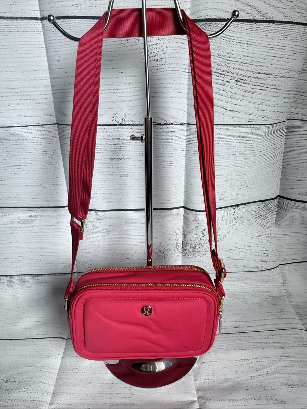 lululemon Athletica Red Crossbody Bag - Compact Everyday Shoulder Bag